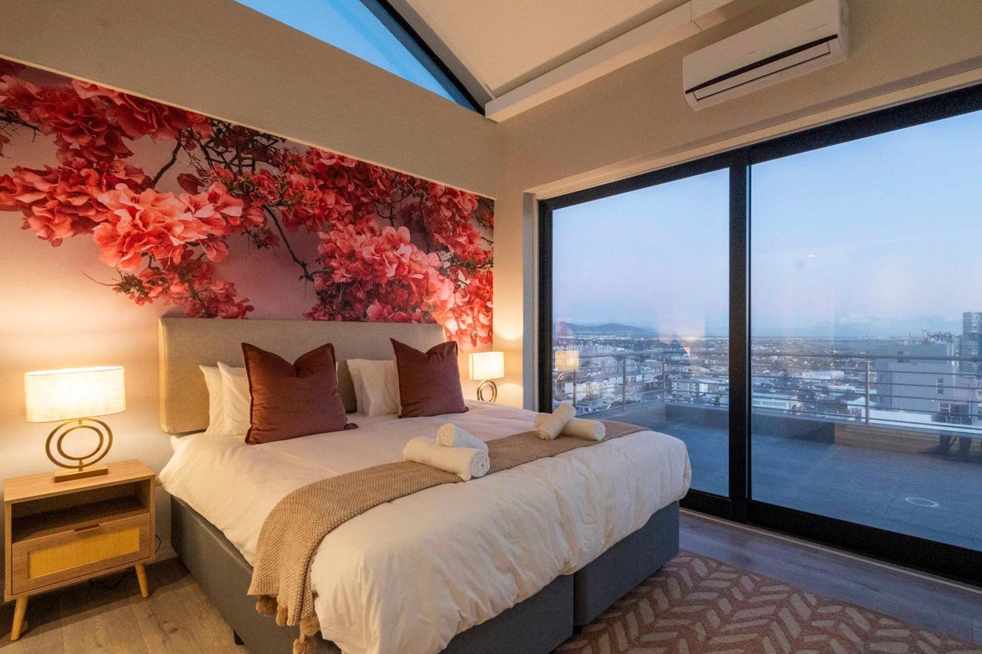 Penthouse With A View To For! *